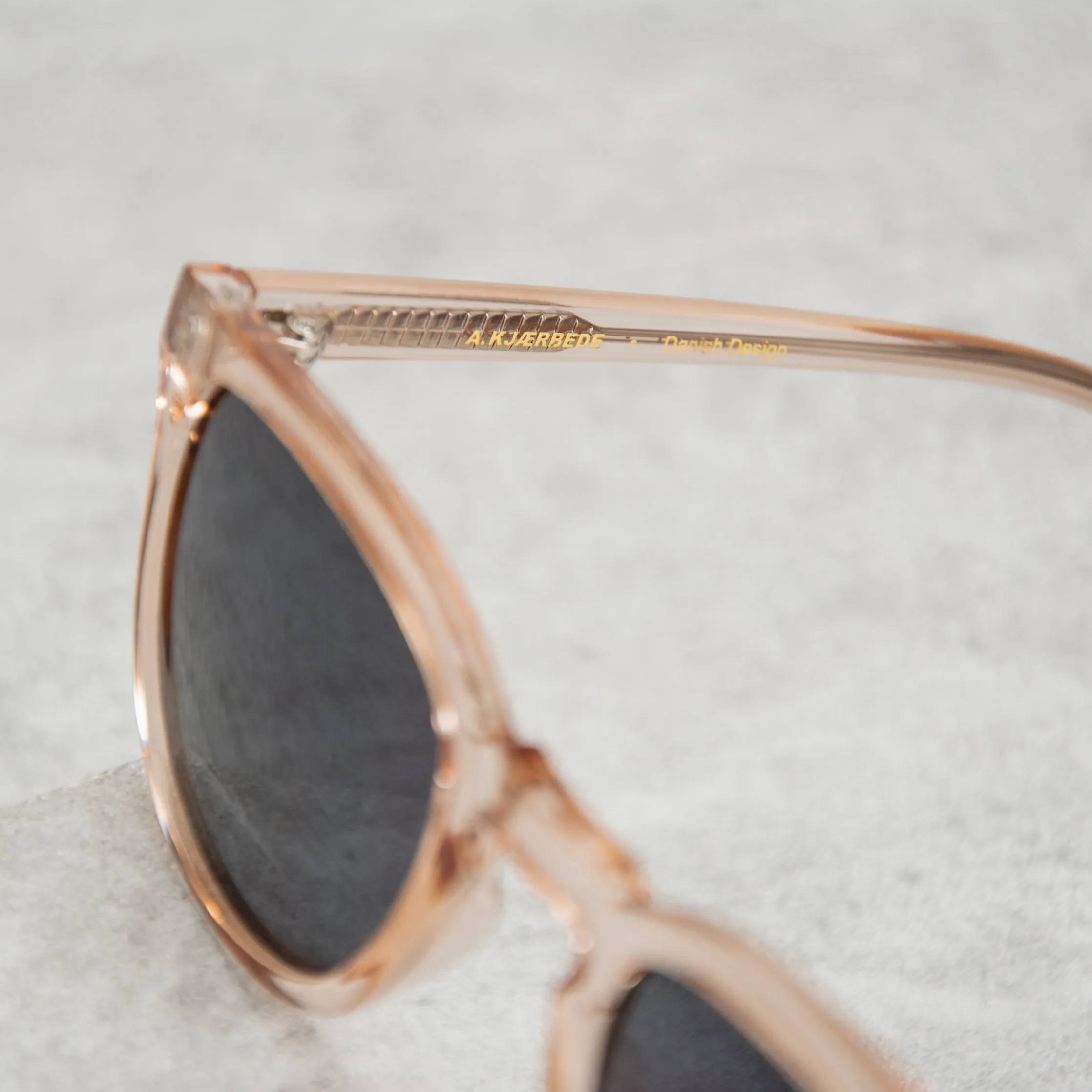 A Kjaerbede Bate KL1910-9 Sunglasses - Champagne