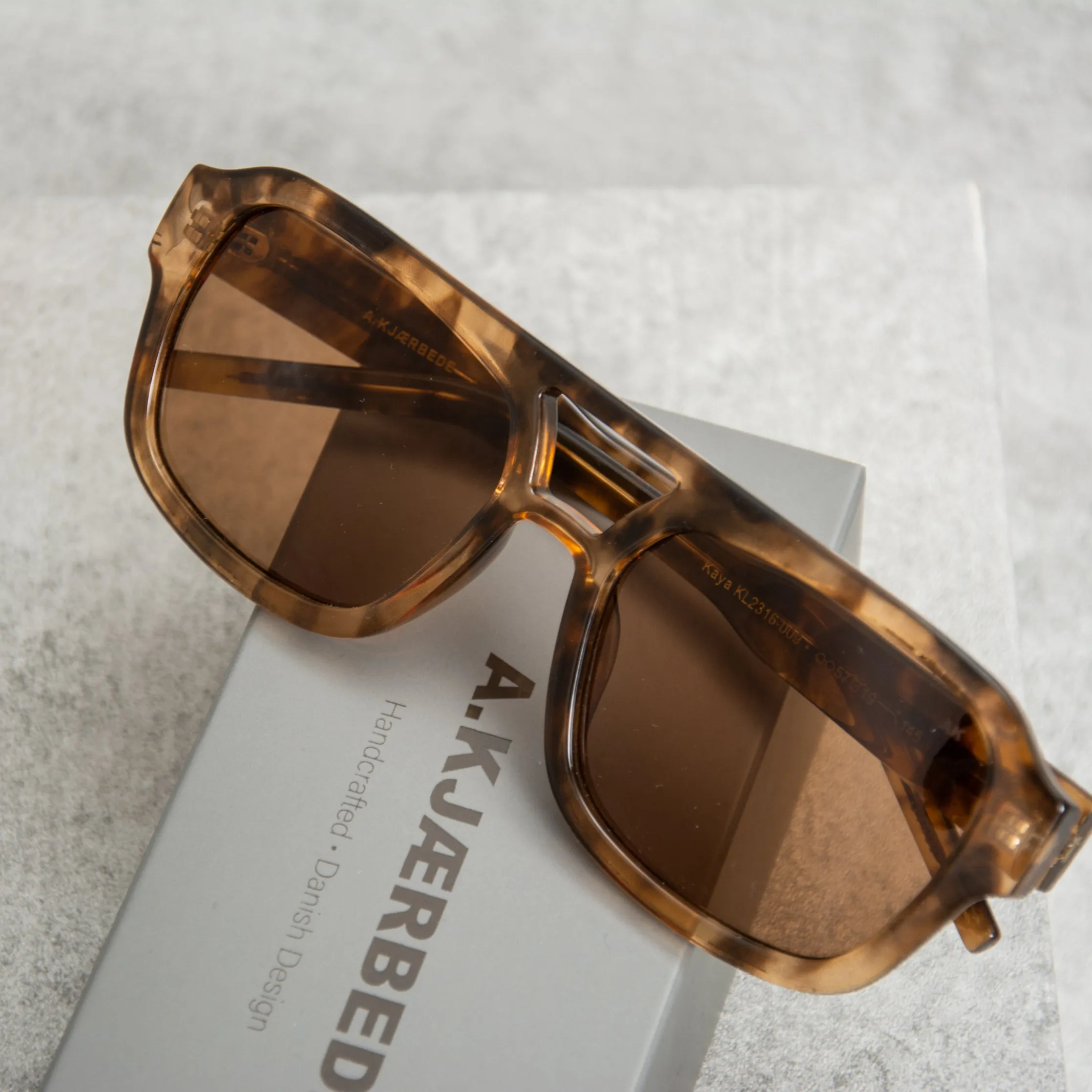 A Kjaerbede Kaya KL2316-009 Sunglasses - Coquina