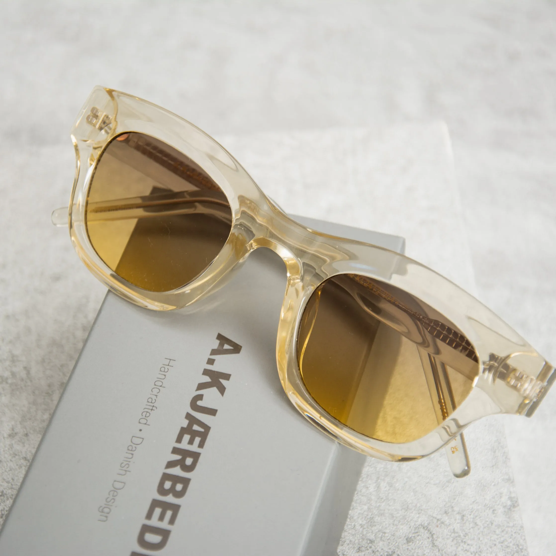 A Kjaerbede Lane KL2412-004 Sunglasses - Ecru Transparent