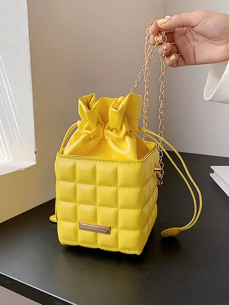 Chain Drawstring Bucket Bag