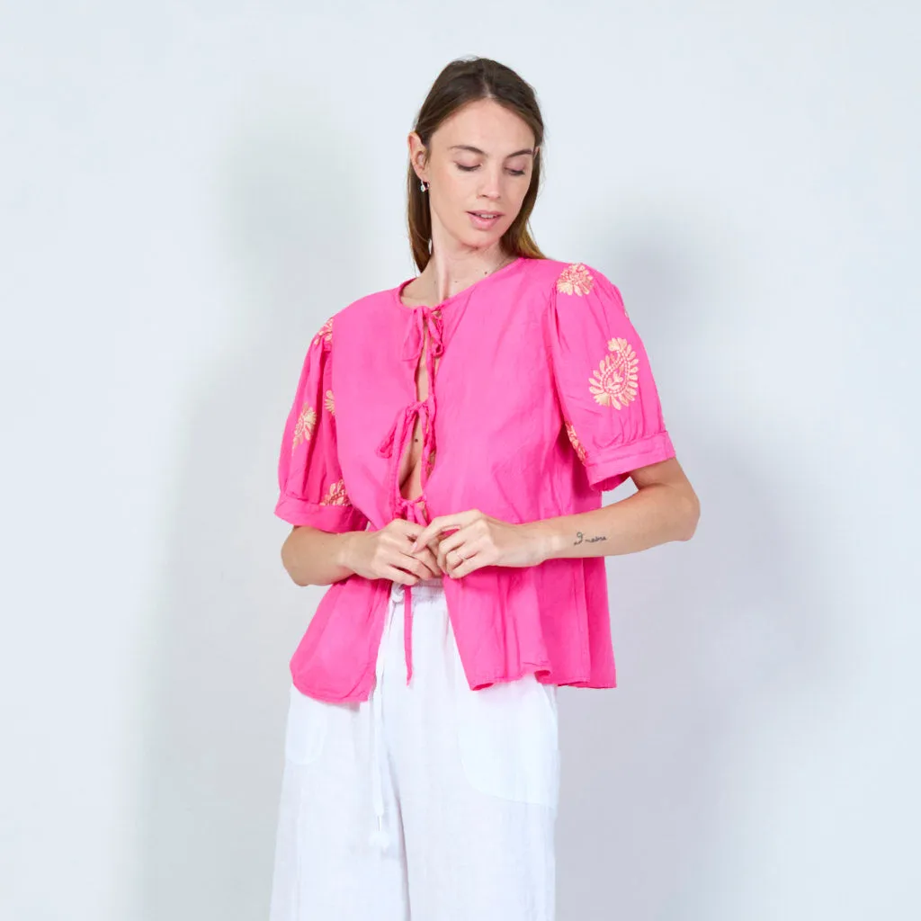 Chic embroidered blouse with puff sleeves wholesale