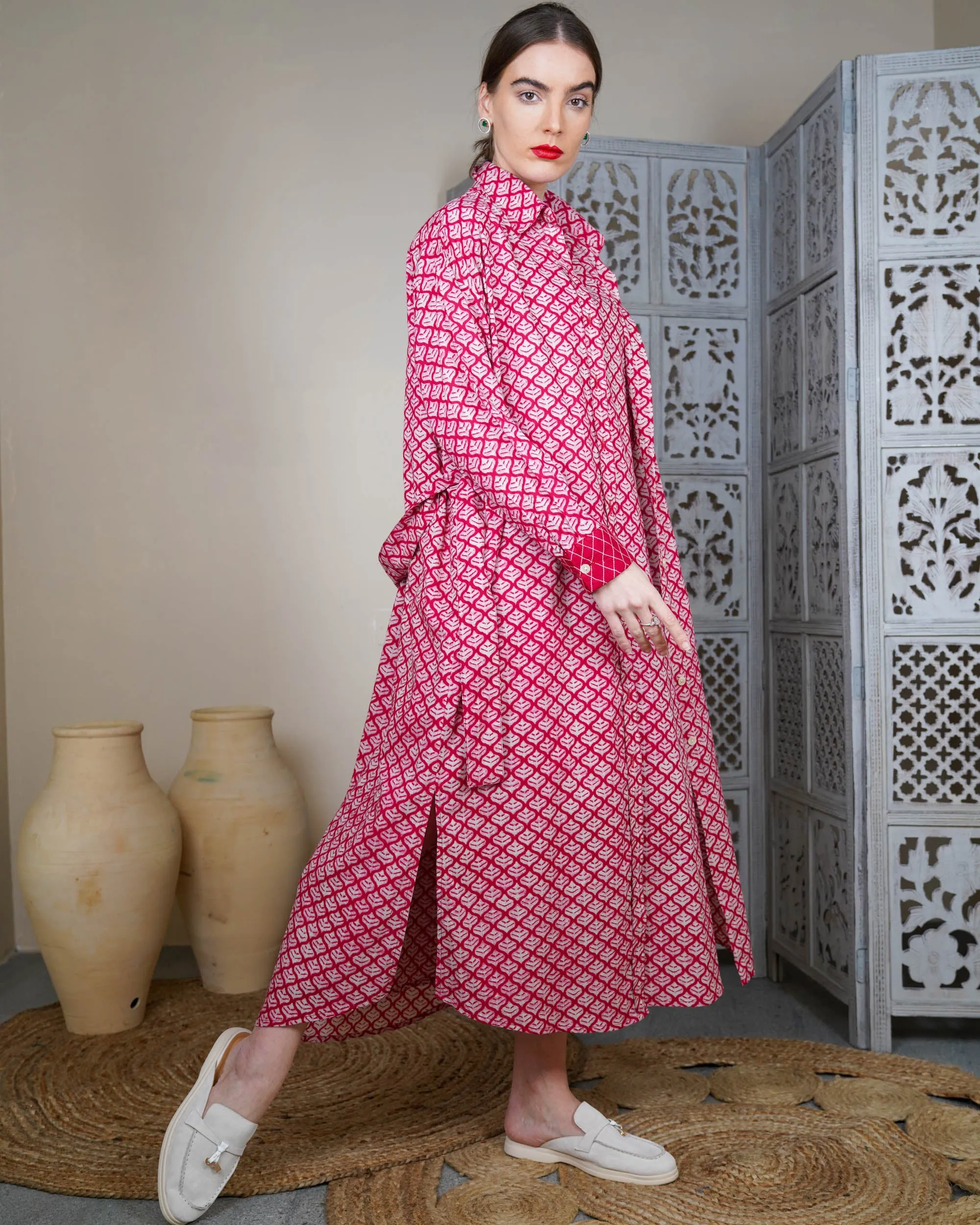 Collar Style with embroidered pocket and waist belted long sleeves with cuff embroidered cotton kaftan 2994 - قفطان