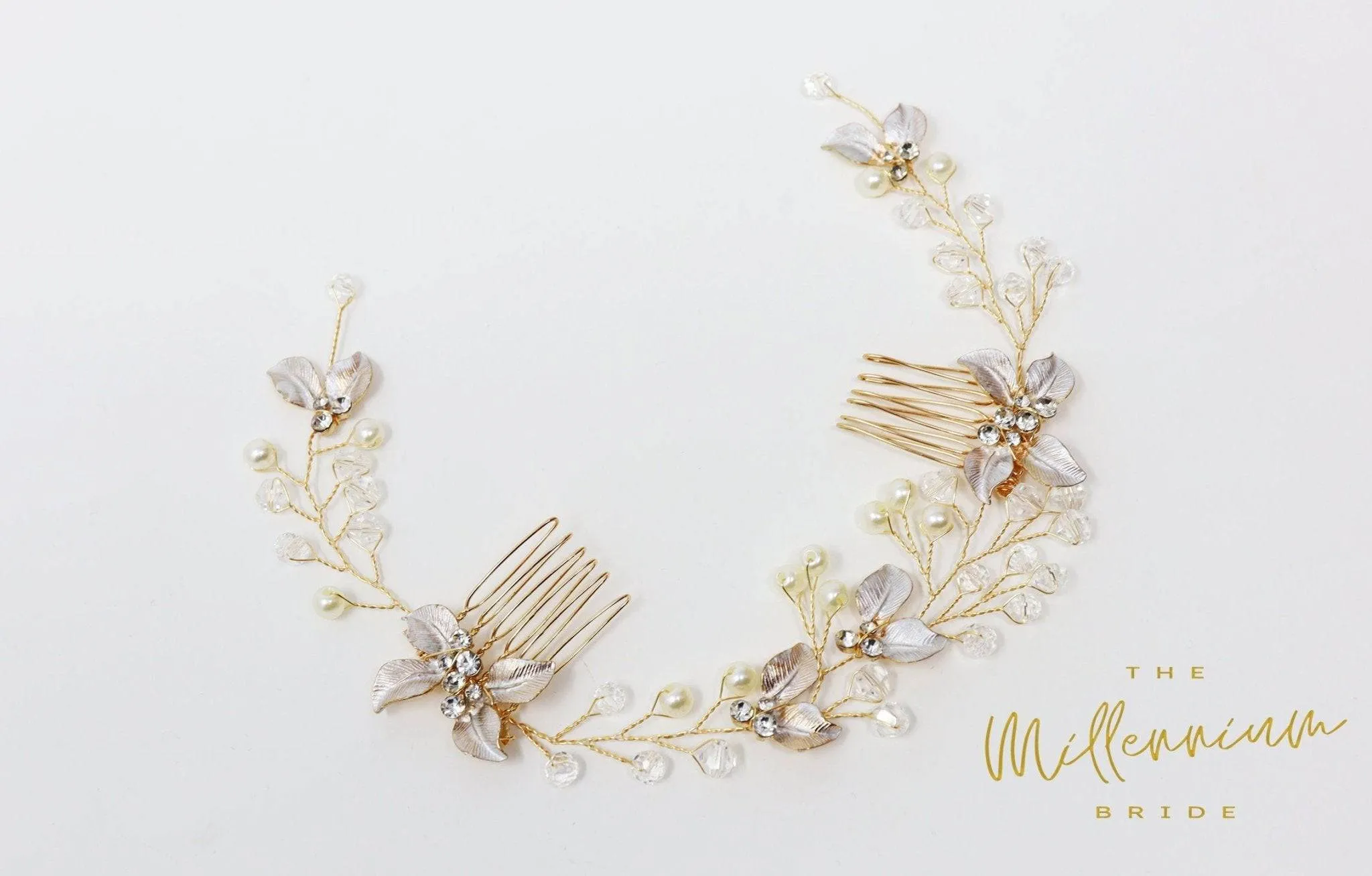 Gold Crystals Leaves Wedding Hair Vine/ Comb, Pearl Bridal Hair Vine, Rhinestone Headband, Delicate Headband, Statement hair accessories.