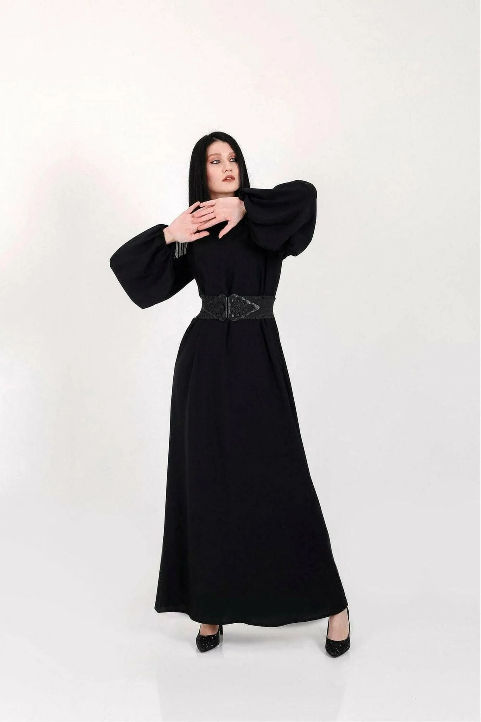 Lara Long Maxi Abaya in Black