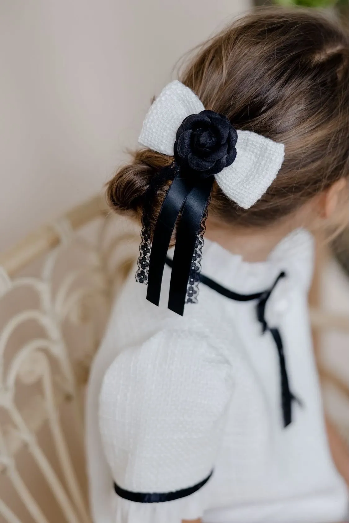 Liana Bow hair clip