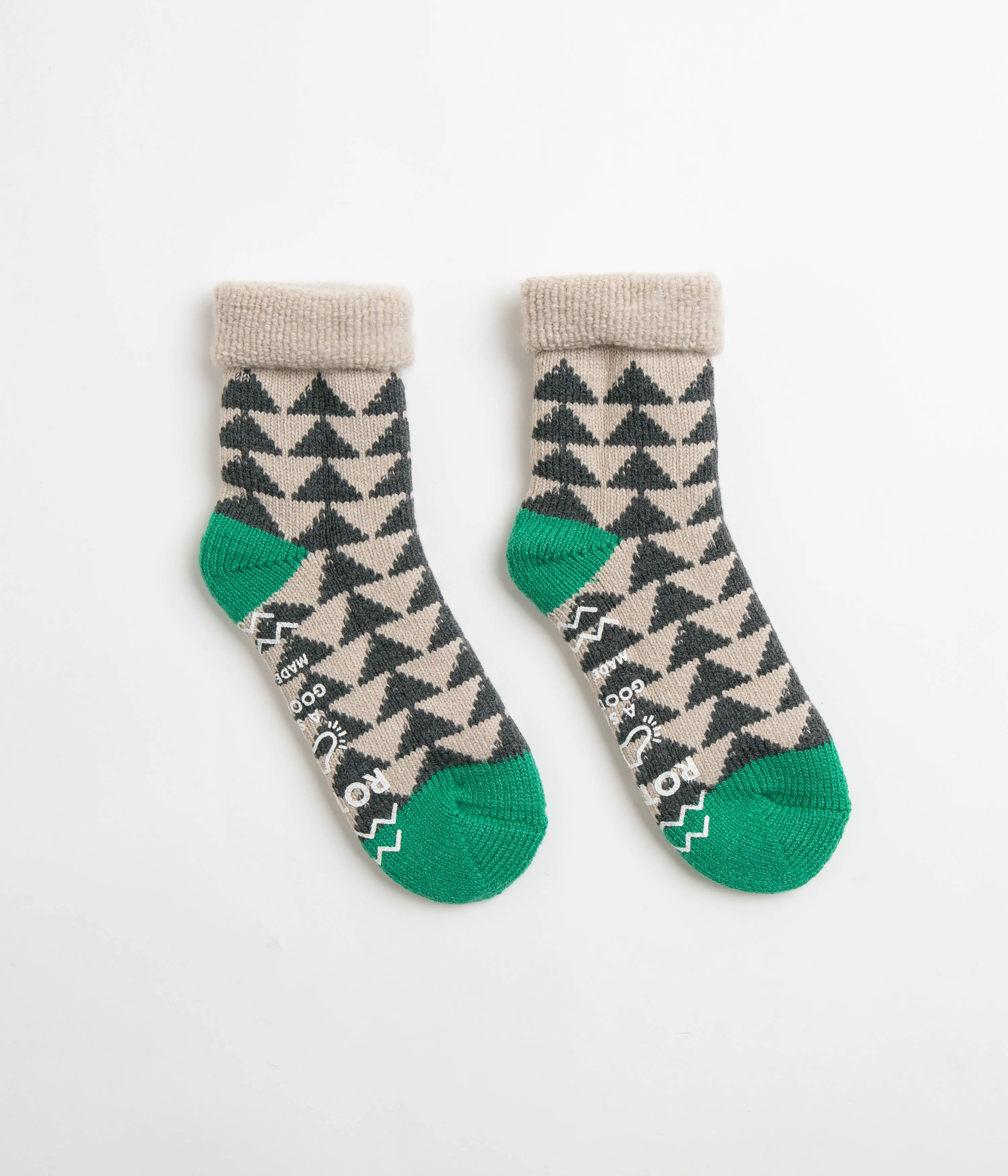 RoToTo Comfy Room Sankaku Socks - Charcoal / Green